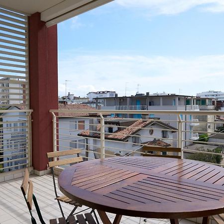 Appartamento Nico Per Famiglie-Lido Di Jesolo-Piazza Trieste Kültér fotó